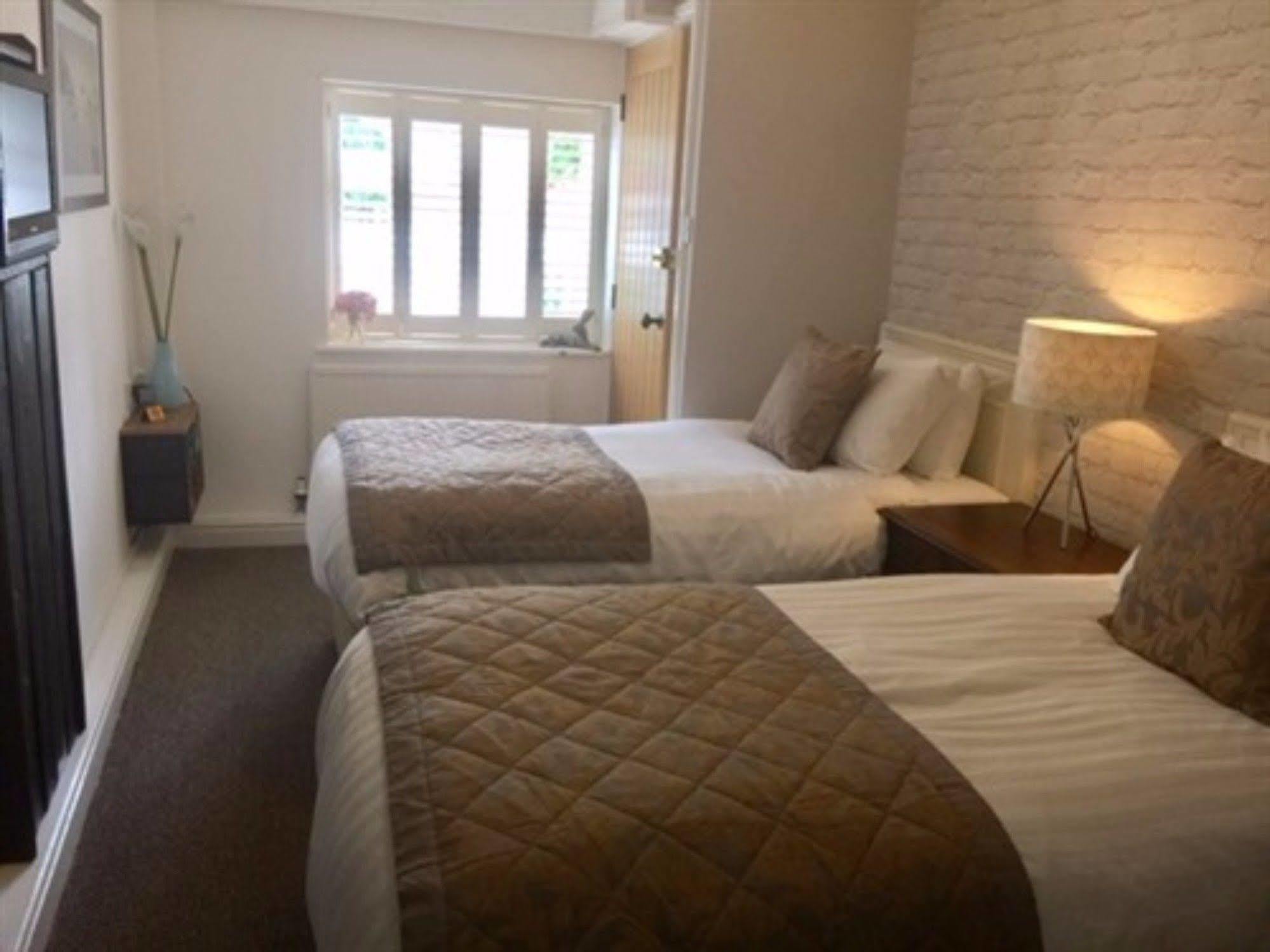 The Swan Inn Nantwich Dış mekan fotoğraf